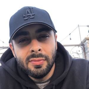 Meet your Posher, Leo